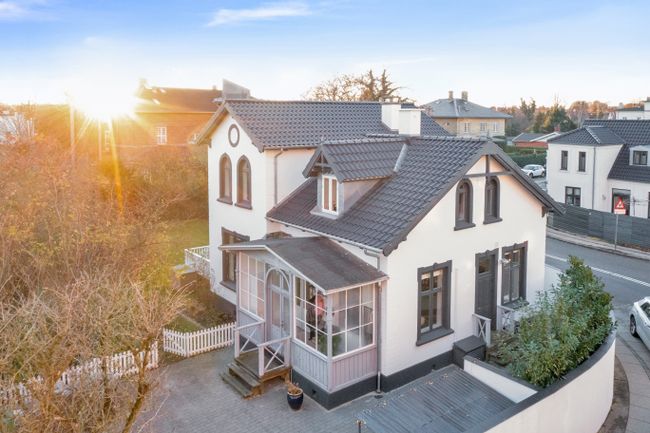 Enighedsvej 17, 2920 Charlottenlund